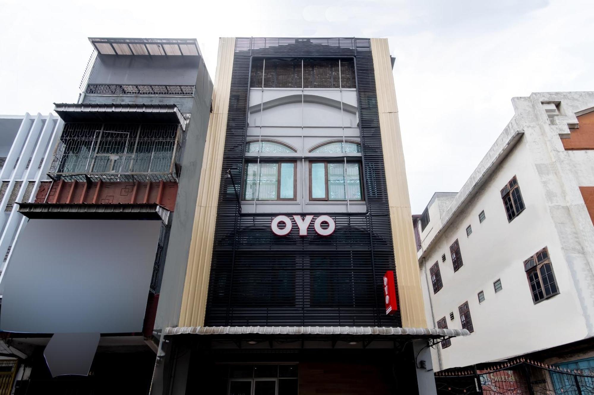Oyo 3159 Festive Inn Medan Exterior photo